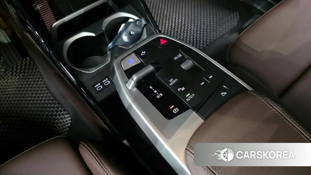 BMW iX1 (U11) id 4280203 из Кореи 35