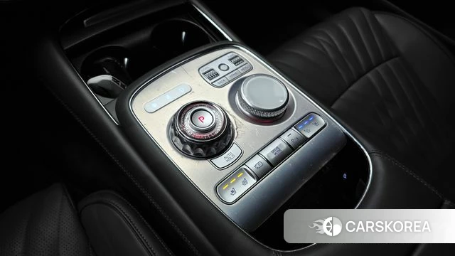 Genesis G90 (RS4) id 3851300 из Кореи 19