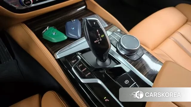 BMW 5 Series (G30) id 3432298 из Кореи 19