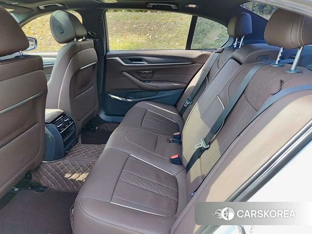 BMW 5 series PHEV id 4259061 из Китая 9