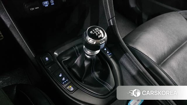 Hyundai Veloster (JS) id 3899808 из Кореи 19