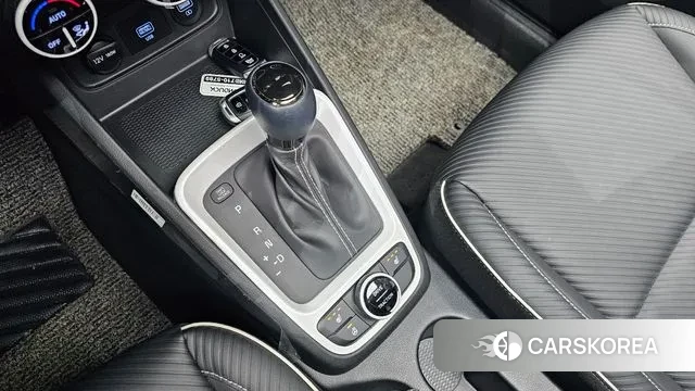 Hyundai Venue id 3122484 из Кореи 19