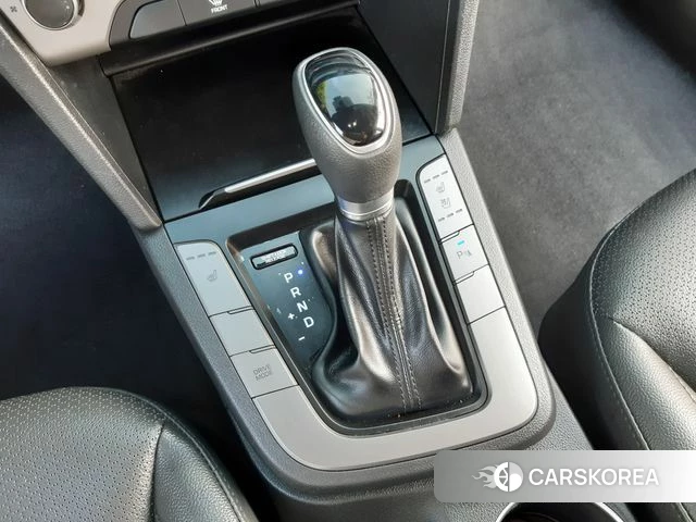 Hyundai Avante AD id 3955808 из Кореи 19