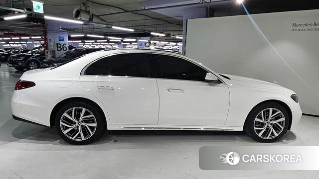 Mercedes-Benz E-Class W214 id 3864112 из Кореи 19