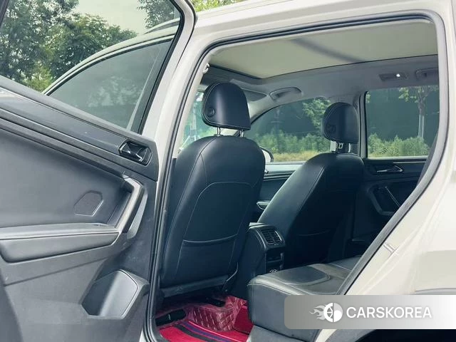 Volkswagen Tiguan L id 4341850 из Китая 9