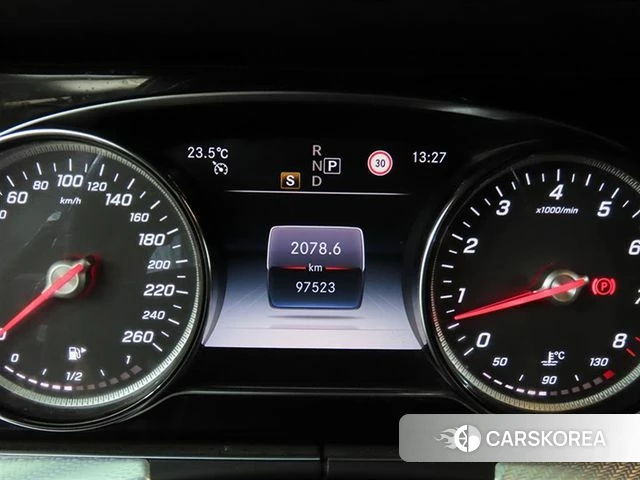 Mercedes-Benz E-Class W213 id 4377395 из Кореи 19