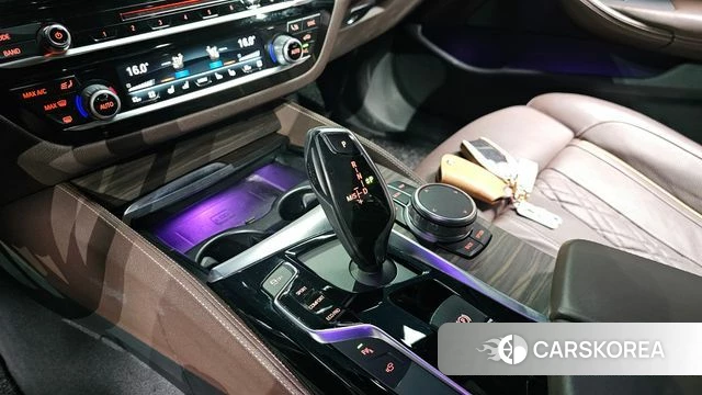 BMW 5 Series (G30) id 4647915 из Кореи 19