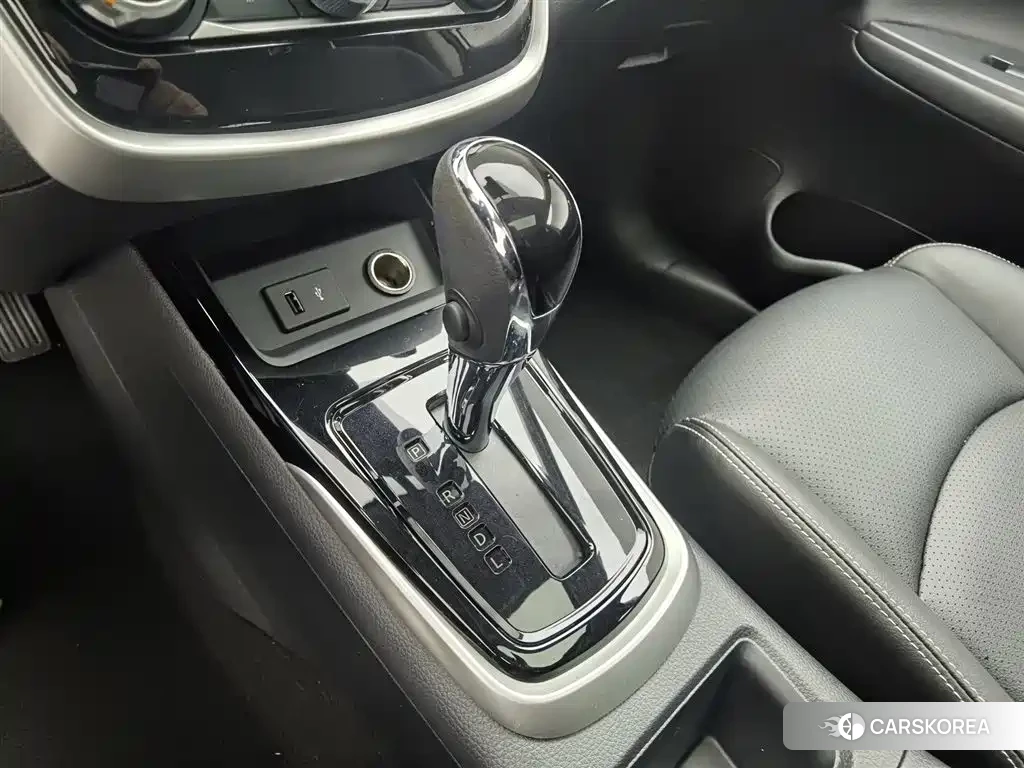 Nissan Tiida id 4565402 из Китая 23