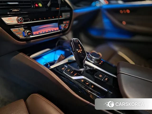 BMW 5 Series (G30) id 3420665 из Кореи 15