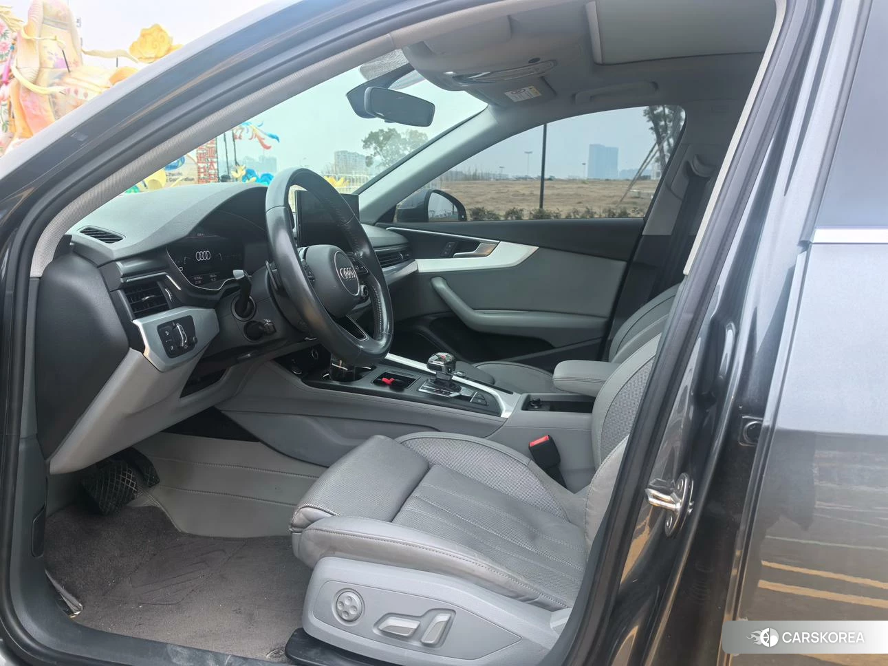 Audi A4L id 4473855 из Китая 9
