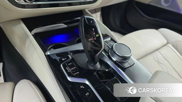 BMW 5 Series (G30) id 4396545 из Кореи 19