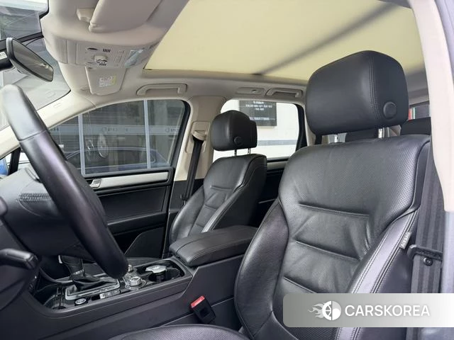 Volkswagen Touareg id 4213102 из Китая 19