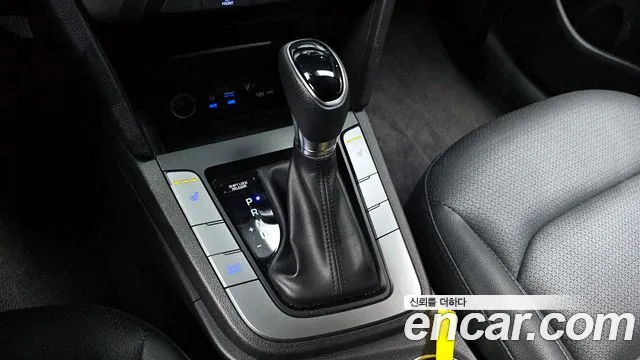 Hyundai Avante AD id 2433649 из Кореи 19