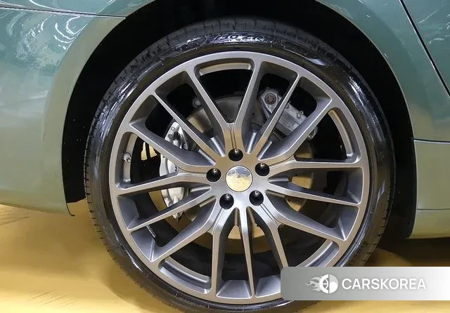 Maserati Quattroporte id 3044480 из Кореи 14