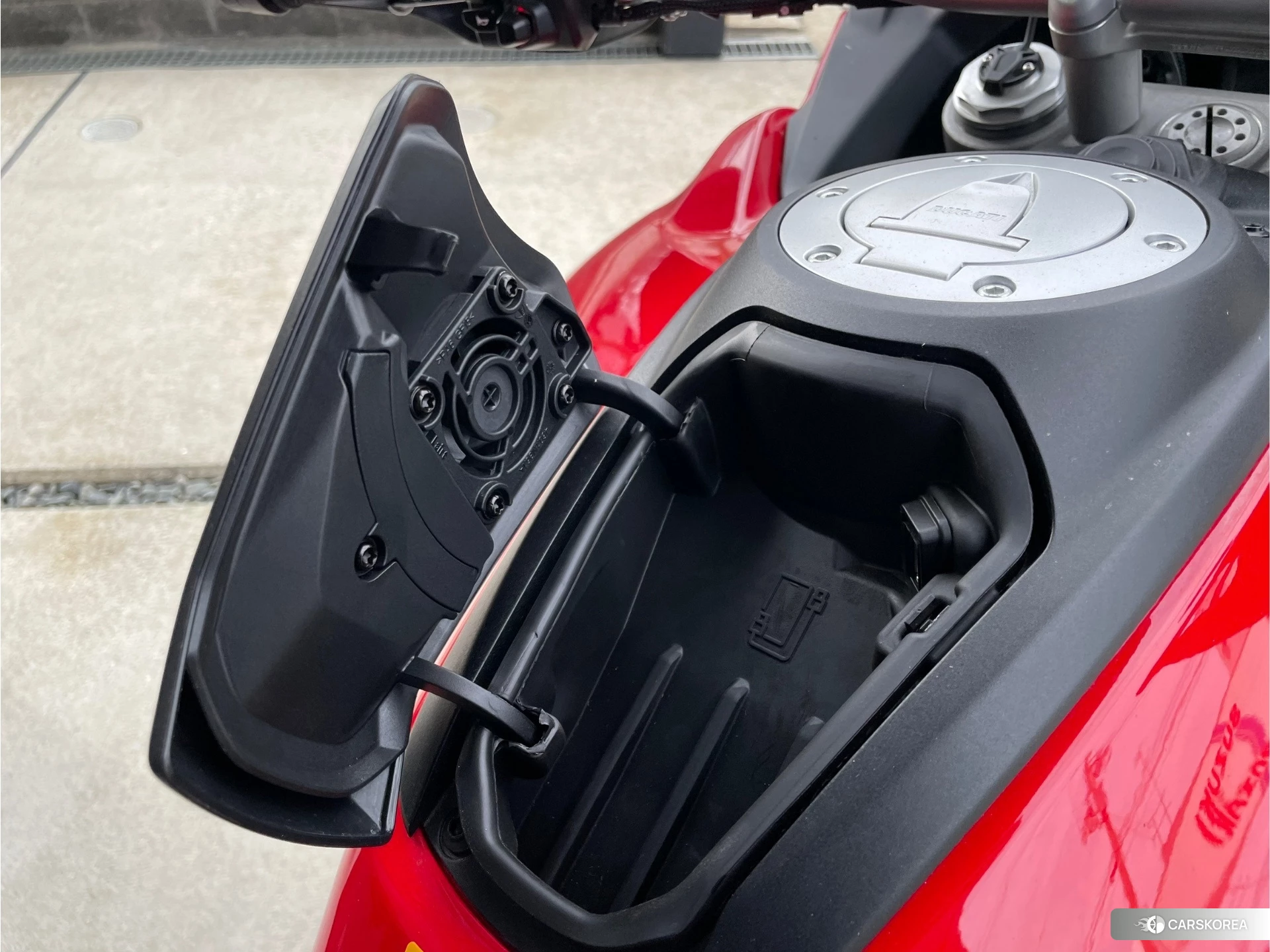 Ducati MULTISTRADA V4 S id 3951997 из Японии 10