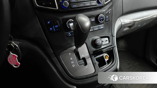Hyundai The New Grand Starex id 4550886 из Кореи 29