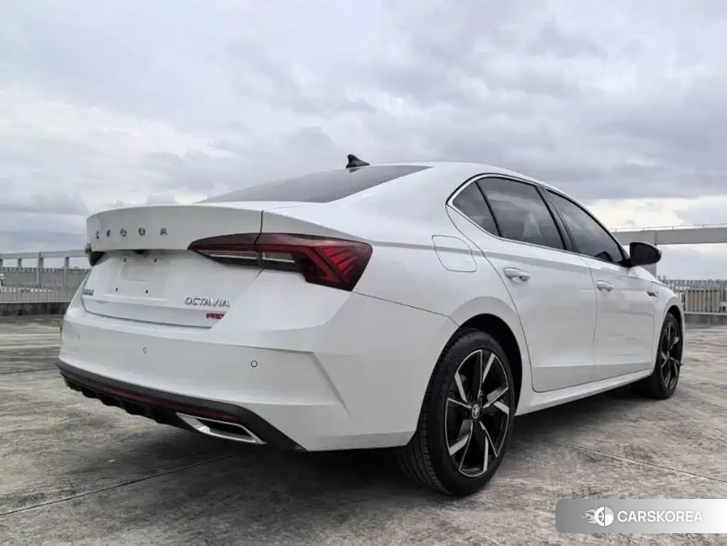Skoda Octavia id 4565179 из Китая 20