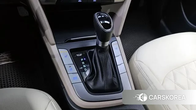 Hyundai Avante AD id 3060971 из Кореи 19