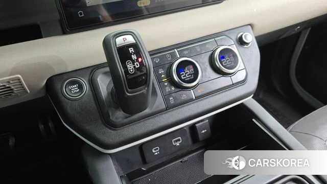 Land Rover Defender (L663) id 4572447 из Кореи 29