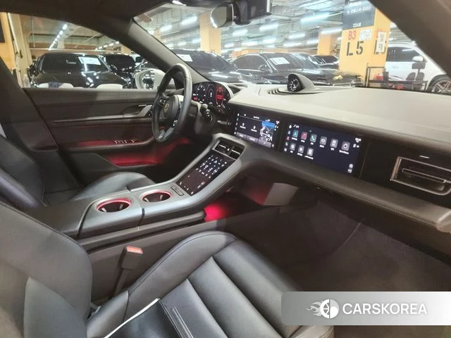 Porsche Taycan id 4383273 из Кореи 19