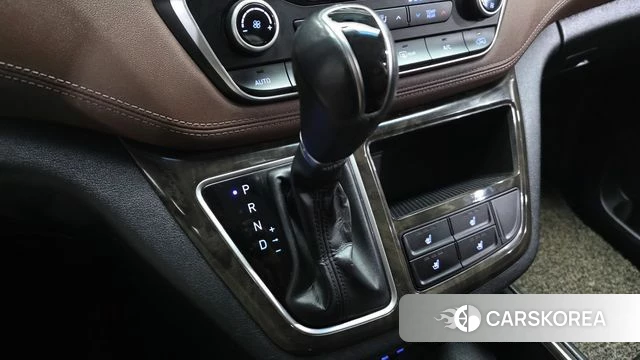 Hyundai The New Grand Starex id 4471005 из Кореи 19