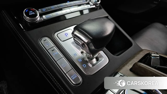 Genesis G90 id 4285385 из Кореи 19