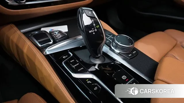 BMW 5 Series (G30) id 3360274 из Кореи 19