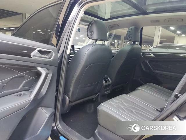 Volkswagen Tiguan L id 4387592 из Китая 17
