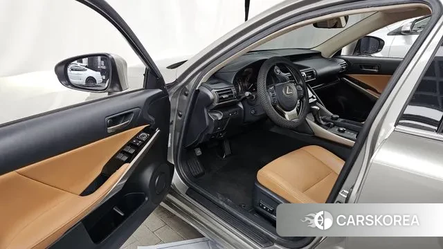 Lexus New IS300 id 3713851 из Кореи 19