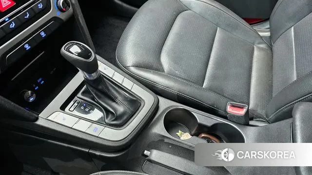 Hyundai Avante AD id 3233803 из Кореи 19