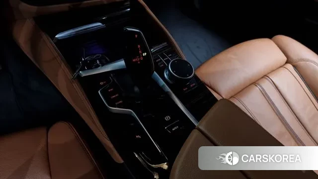 BMW 5 Series (G30) id 3478543 из Кореи 19