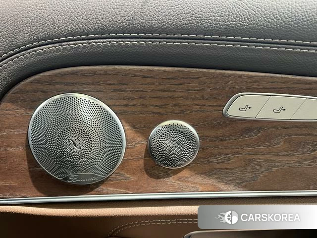 Mercedes-Benz E-class PHEV id 4365675 из Китая 22