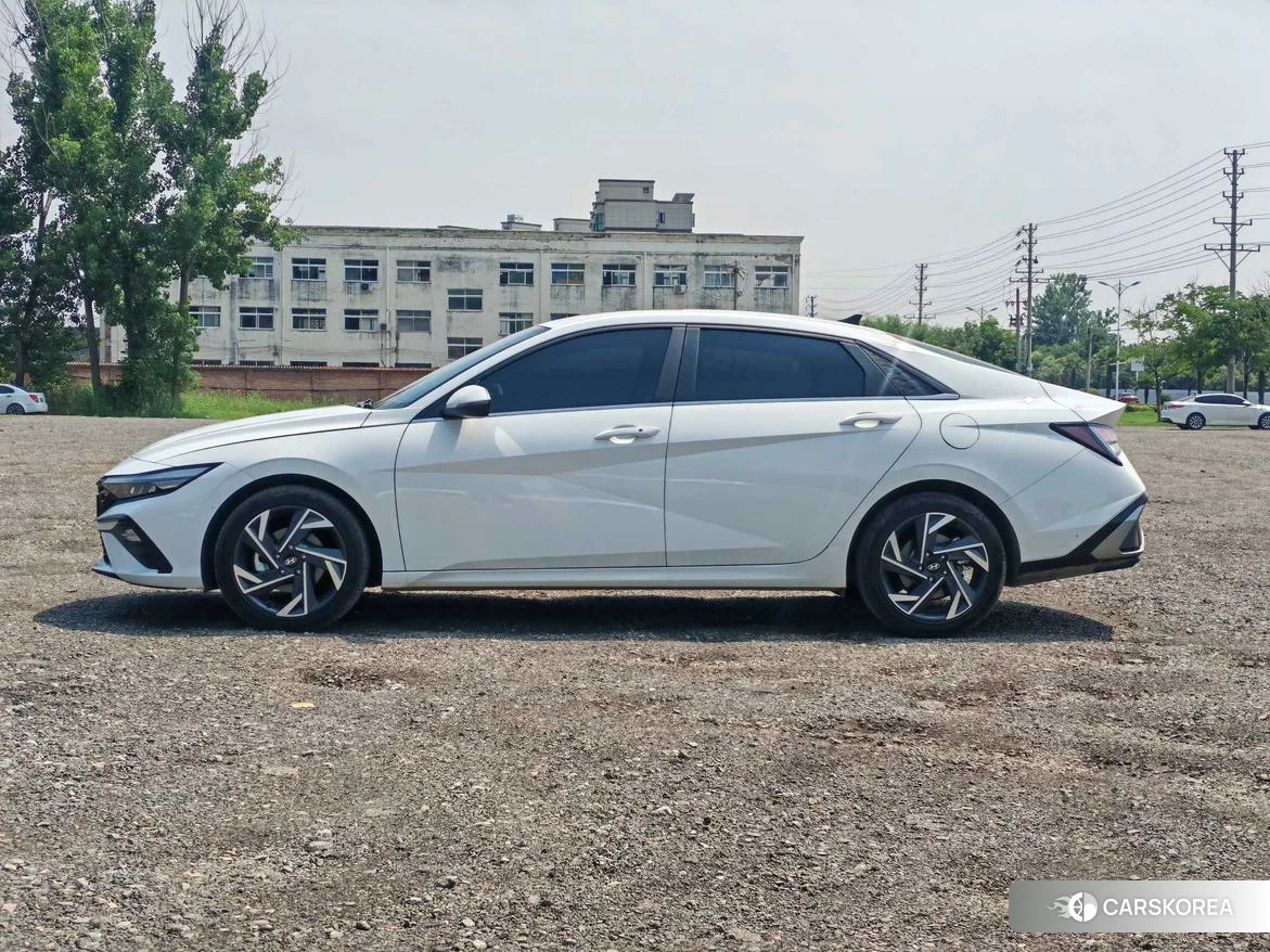 Hyundai Elantra id 4510700 из Китая 9