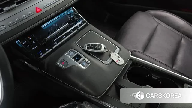 Hyundai The New Grandeur IG Hybrid id 3788560 из Кореи 19