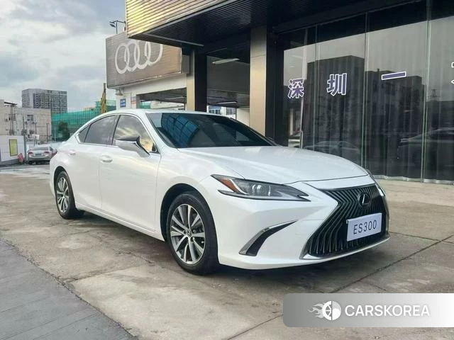 Lexus ES id 4277366 из Китая 9