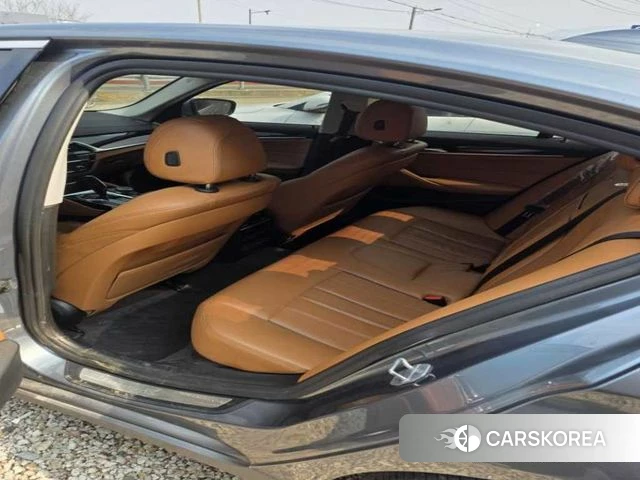 BMW 5 Series (G30) id 3808231 из Кореи 16