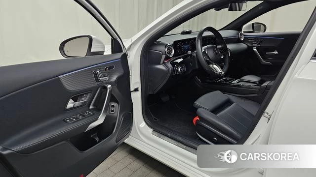 Mercedes-Benz A-Class W177 id 4578579 из Кореи 30