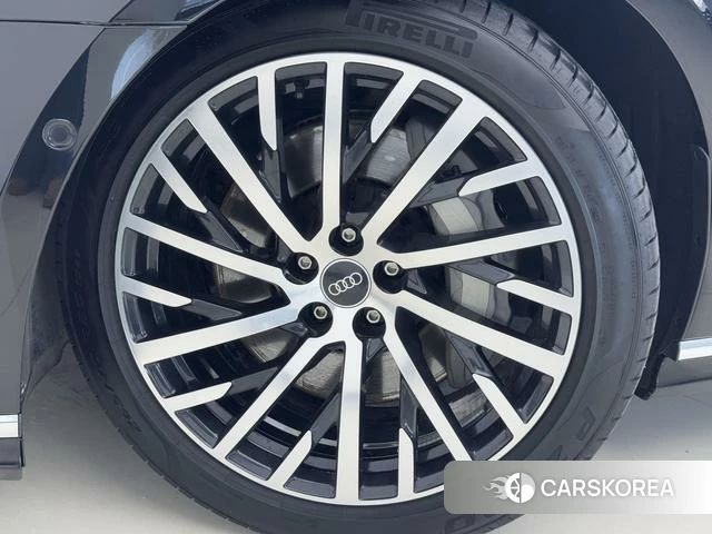 Audi A8 id 4259525 из Китая 10