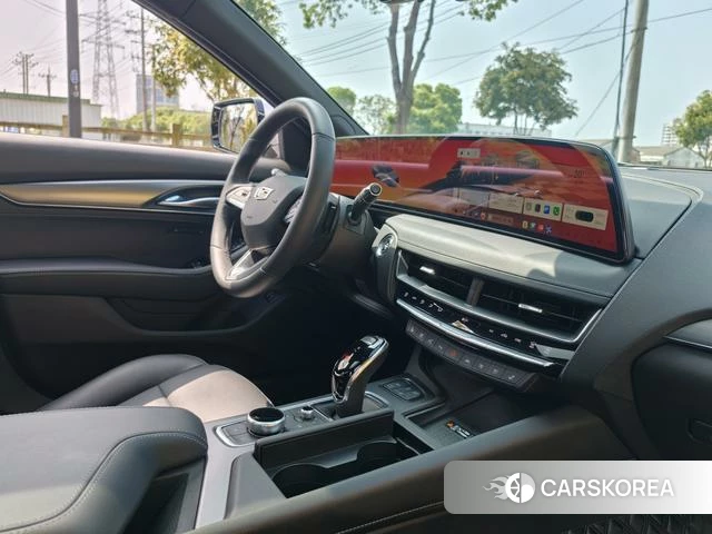 Cadillac CT5 id 4241458 из Китая 24