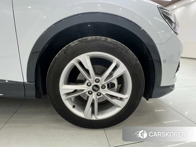 Audi Q3 id 4258482 из Китая 21