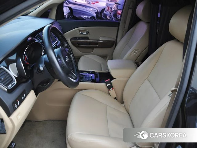 Kia All New Carnival id 4339772 из Кореи 19