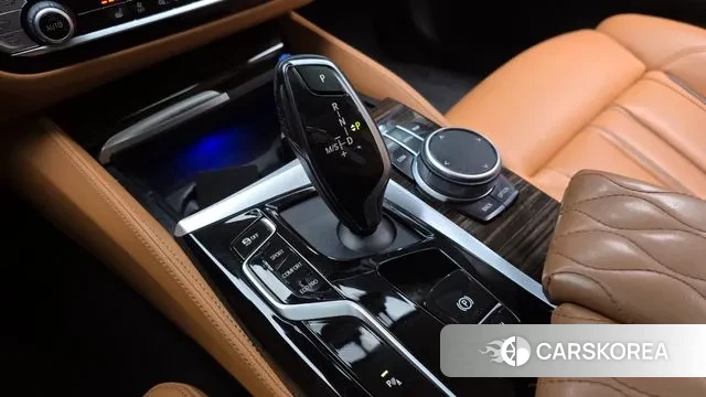 BMW 5 Series (G30) id 3412317 из Кореи 19