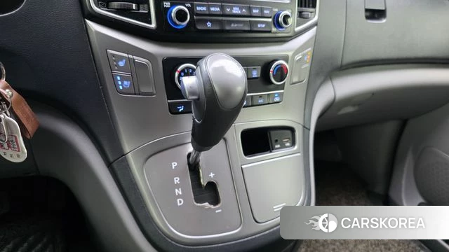 Hyundai The New Grand Starex id 4502475 из Кореи 29