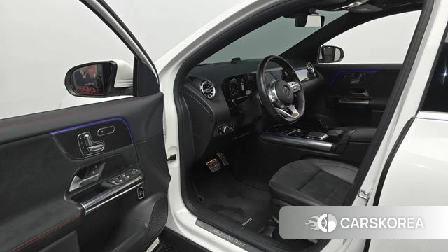 Mercedes-Benz GLA - Class H247 id 4567812 из Кореи 29