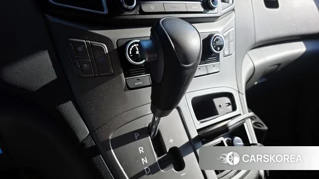 Hyundai The New Grand Starex id 3578851 из Кореи 19