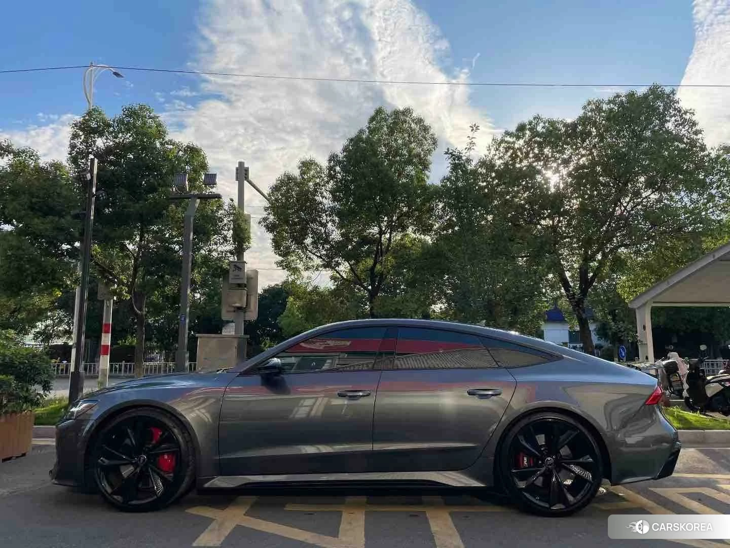 Audi RS 7 id 4455462 из Китая 9