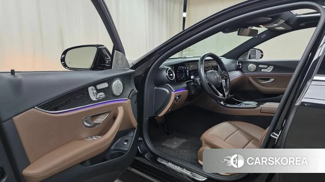 Mercedes-Benz E-Class W213 id 4646480 из Кореи 29