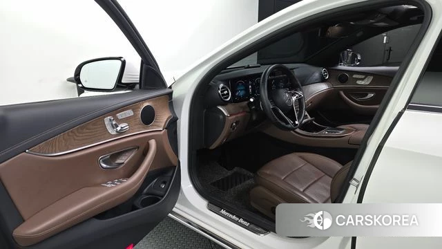 Mercedes-Benz E-Class W213 id 4745906 из Кореи 33