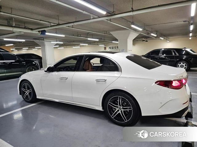 Mercedes-Benz E-Class W214 id 4487613 из Кореи 19