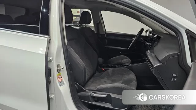 Volkswagen Golf 8th Generation id 3685607 из Кореи 19